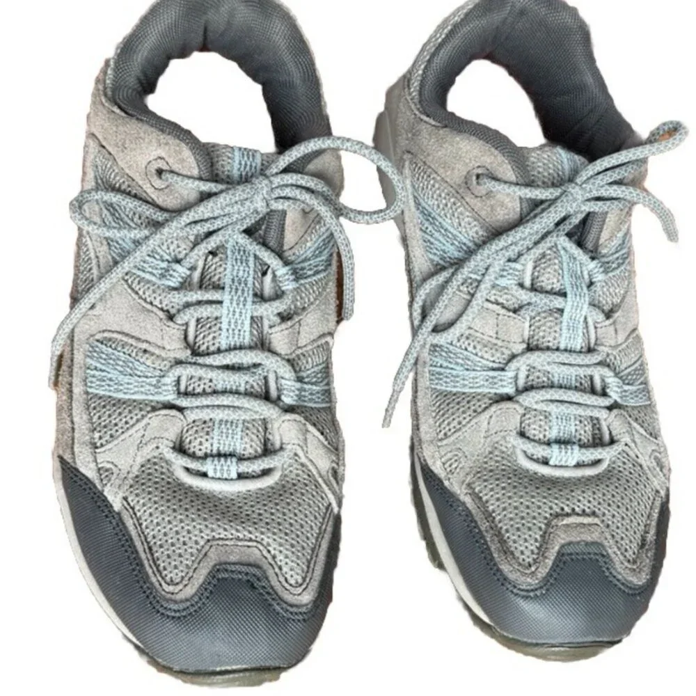 (9.5) MERRELL Wmns Wild Dove/Dream Blue Hiking Shoes